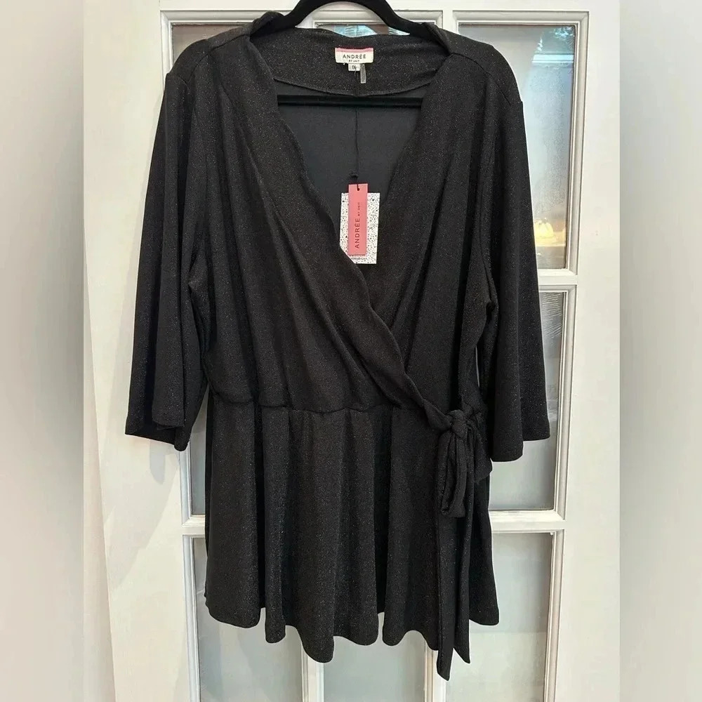 Andree by Unit Women's Metallic Black Wrap Front Stretch Top Plus Size 1X NWT